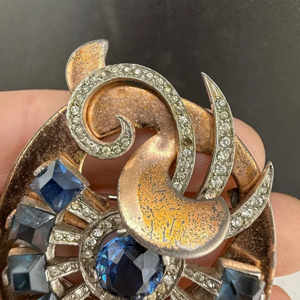 Vintage Brooch Blue Rose Gold Tone Rhinestone Sunburst Copper Tone
